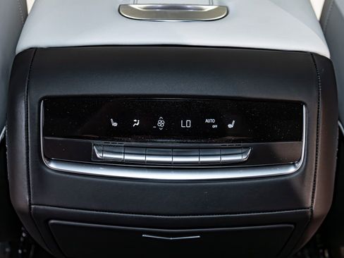 Used 2026 Cadillac Escalade ESV Platinum Sport w/ LPO, ONYX Package image 23