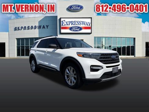 Used 2021 Ford Explorer XLT w/ Equipment Group 202A AWD/4WD image 5