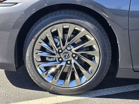 New 2025 Lexus ES 350 Ultra Luxury w/ Accessory Package (Z1) image 8