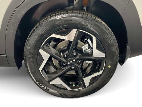 New 2026 Kia Seltos S AWD/4WD image 7