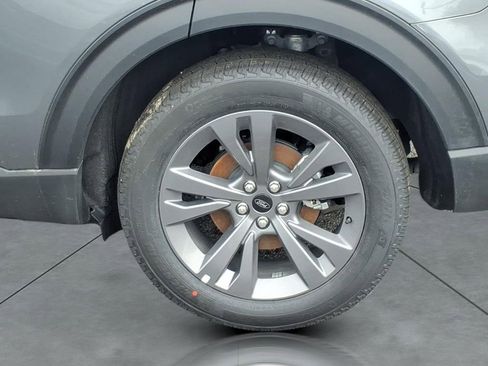 New 2026 Ford Explorer Active w/ Active Comfort Package AWD/4WD image 4
