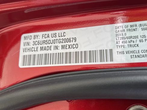 Certified 2026 RAM 2500 Big Horn AWD/4WD image 32