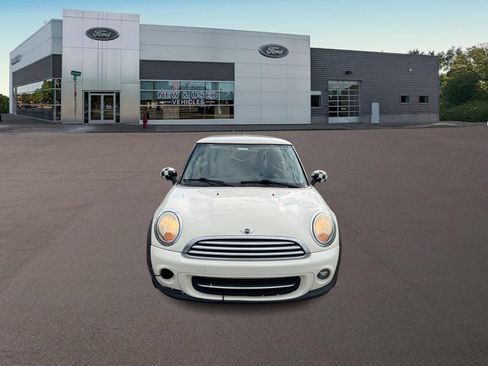 Used 2011 MINI Cooper Hardtop FWD image 3