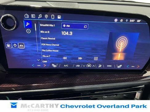 Used 2024 Chevrolet Traverse Z71 w/ Enhanced Driving Package AWD/4WD image 20