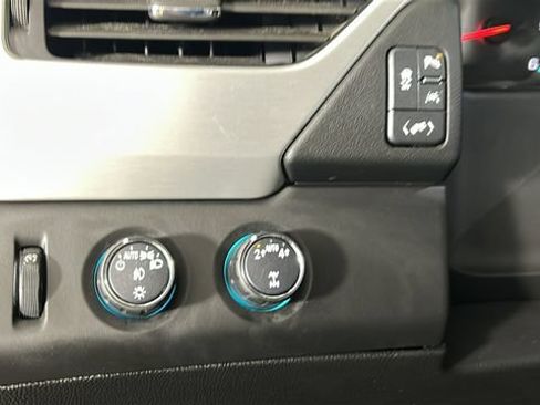 Used 2020 GMC Yukon SLT AWD/4WD image 19
