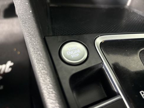 Used 2020 Volkswagen Jetta SE w/ SE Cold Weather Package image 15