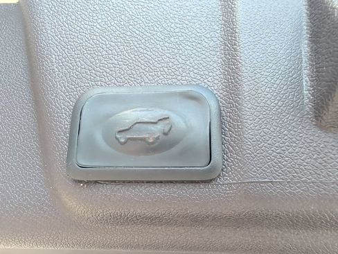 Used 2016 Buick Enclave Leather FWD image 22