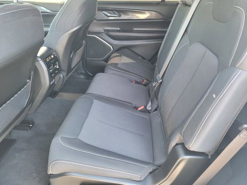 Used 2021 Jeep Grand Cherokee L Laredo w/ Luxury Tech Group I image 11