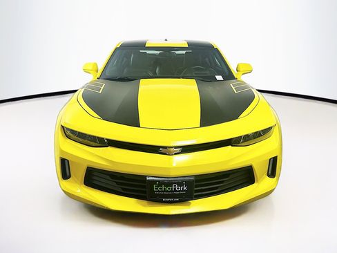 Used 2017 Chevrolet Camaro LT RWD image 2