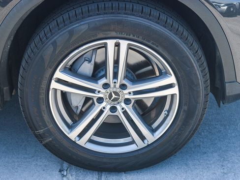 Used 2021 Mercedes-Benz GLC 300 image 18