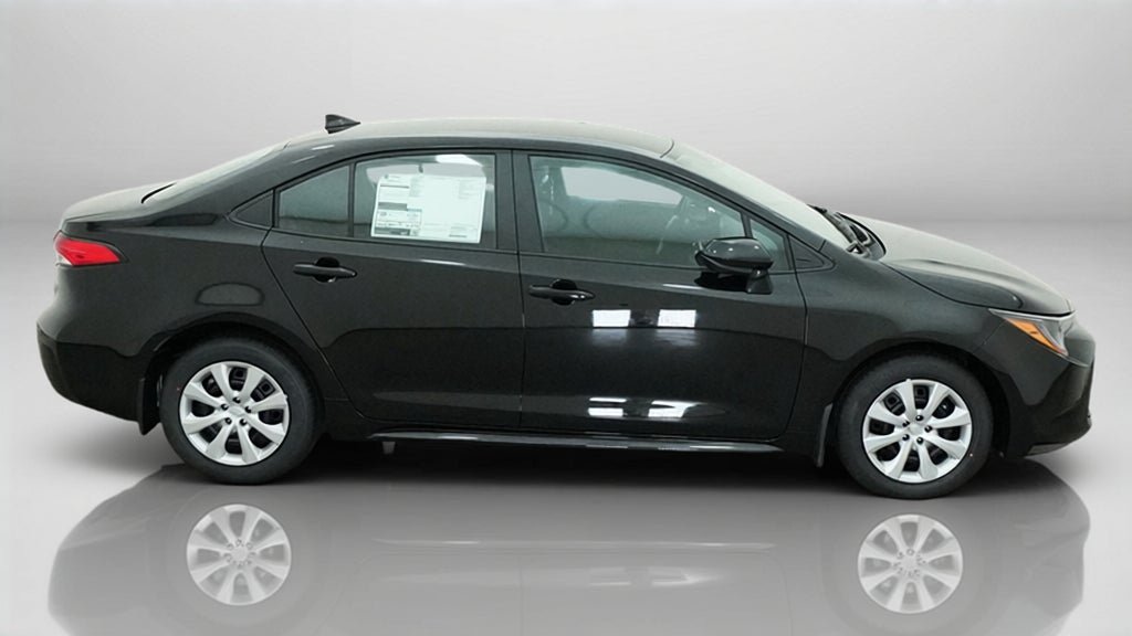 New 2027 Toyota Corolla LE FWD image 11