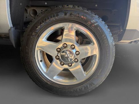 Used 2015 Chevrolet Silverado 2500 LTZ w/ Duramax Plus Package AWD/4WD image 16