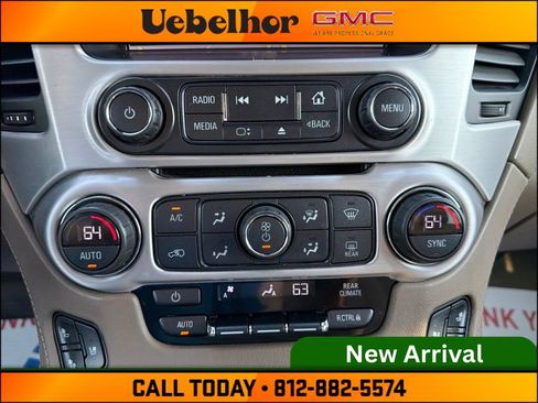 Used 2018 GMC Yukon XL SLT w/ Open Road Package AWD/4WD image 29