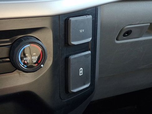 Used 2022 Ford F150 XLT w/ Trailer Tow Package image 26