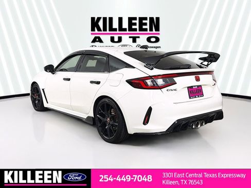 Used 2025 Honda Civic Type R image 6