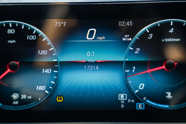 Certified 2023 Mercedes-Benz GLB 250 4MATIC w/ Premium Package image 46