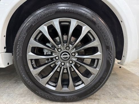 Used 2023 Nissan Armada Platinum w/ Captain's Chairs Package image 15