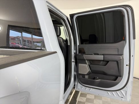 Used 2025 Ford F350 Lariat AWD/4WD image 29