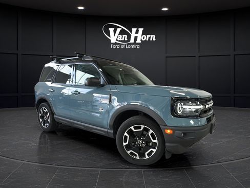 Used 2021 Ford Bronco Sport Outer Banks AWD/4WD image 1