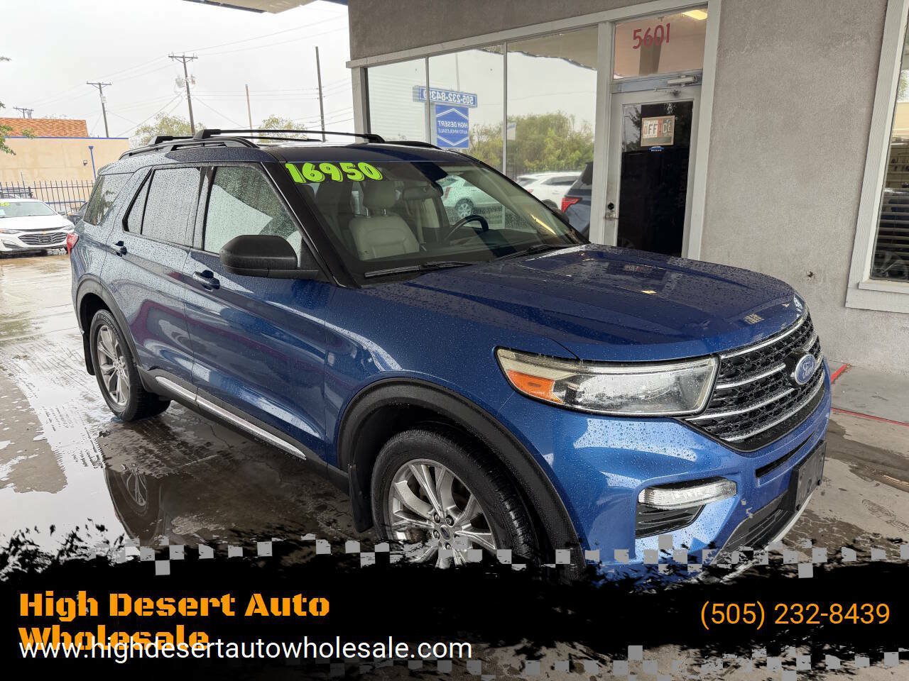 Used 2020 Ford Explorer XLT w/ Equipment Group 202A AWD/4WD image 1