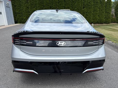 Used 2025 Hyundai Sonata SEL FWD image 4