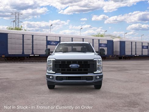 New 2026 Ford F250 XL w/ XL Driver Assist Package RWD image 6