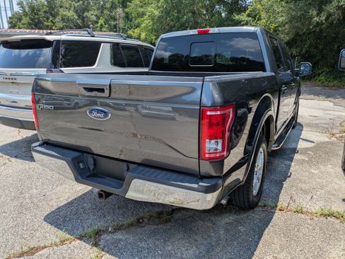 Used 2016 Ford F150 Lariat w/ Trailer Tow Package RWD image 3