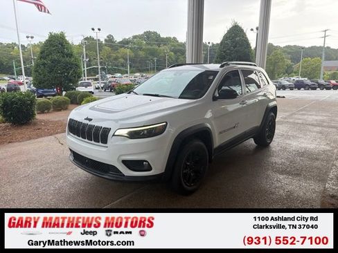 Used 2022 Jeep Cherokee Latitude AWD/4WD image 1