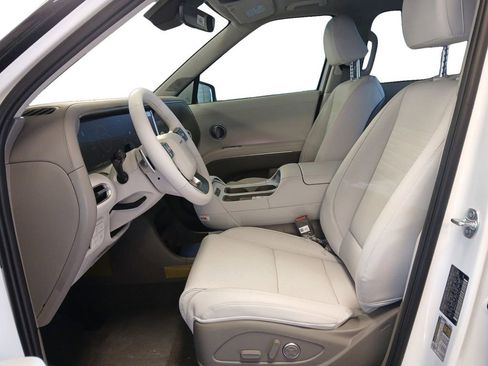 New 2026 Hyundai Palisade Limited FWD image 9