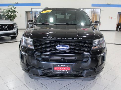 Used 2018 Ford Explorer Sport w/ Equipment Group 401A image 2
