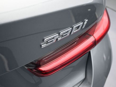 Used 2025 BMW 330i Sedan image 41