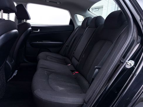 Used 2020 Kia Optima LX image 28