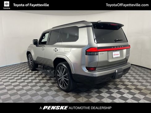 Used 2024 Lexus GX 550 w/ Cold Area Package image 15