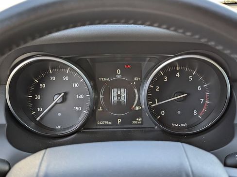 Used 2017 Land Rover Range Rover Evoque SE Premium image 33