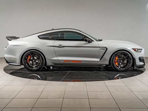 Used 2017 Ford Mustang Shelby GT350 w/ Electronics Package RWD image 4