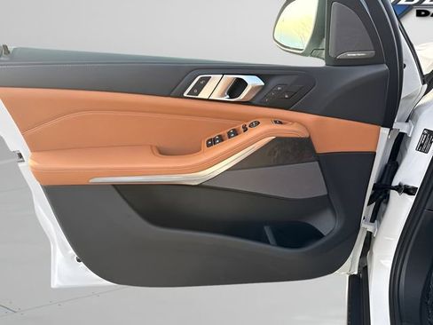 New 2026 BMW X5 xDrive40i w/ Climate Comfort Package image 10