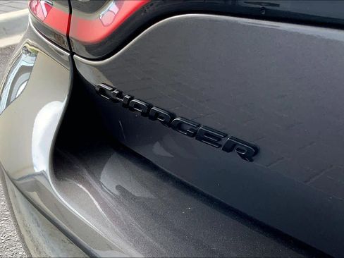Used 2022 Dodge Charger SXT w/ Blacktop Package RWD image 10