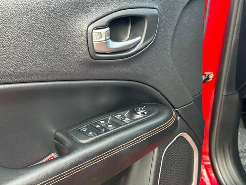 Used 2018 Jeep Compass Limited w/ Safe & Security Group image 18