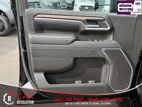 Used 2025 Chevrolet Silverado 3500 LT w/ Safety Package image 25