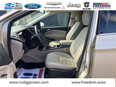 Used 2017 Ford Escape Titanium w/ Equipment Group 301A AWD/4WD image 9