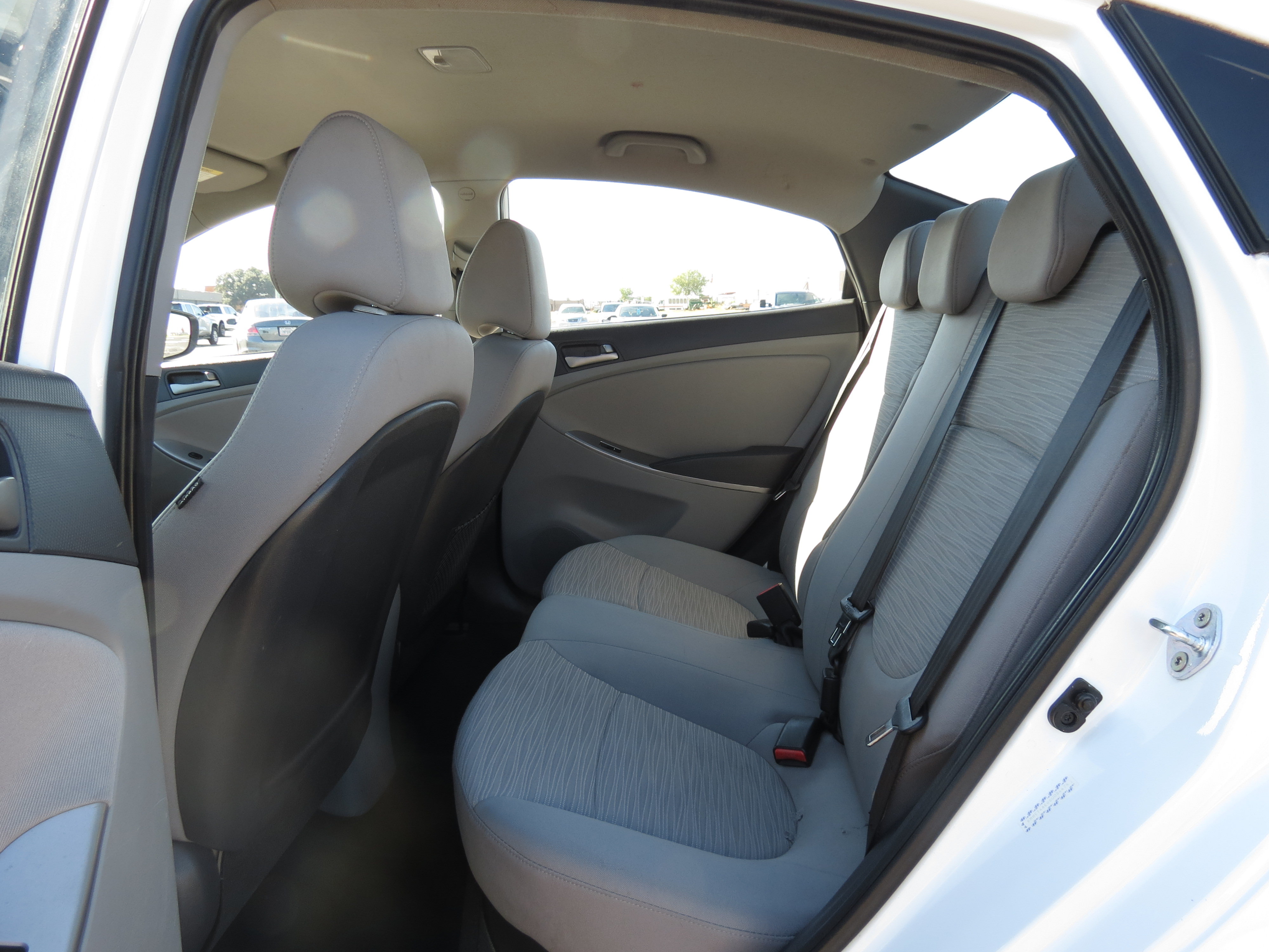 Used 2016 Hyundai Accent SE w/ Option Group 02 FWD image 27