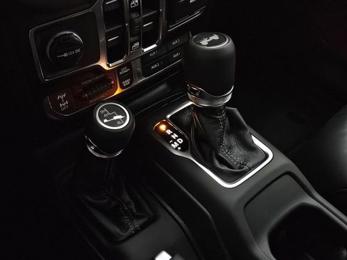 New 2026 Jeep Wrangler Unlimited Rubicon AWD/4WD image 22