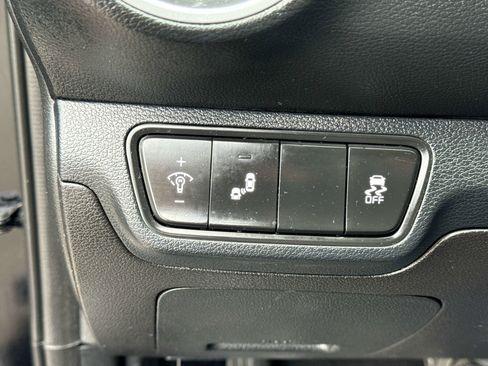 Used 2023 Kia Forte LXS w/ LXS Technology Package FWD image 24