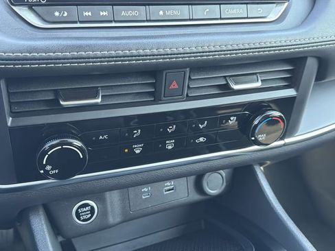 Certified 2023 Nissan Rogue S image 17