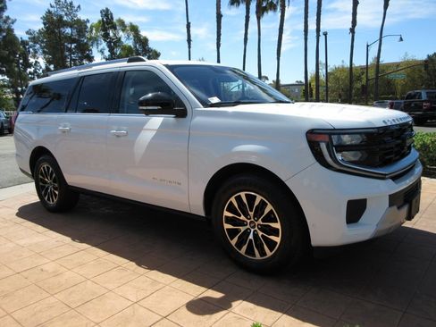 Certified 2025 Ford Expedition Max Platinum AWD/4WD image 7