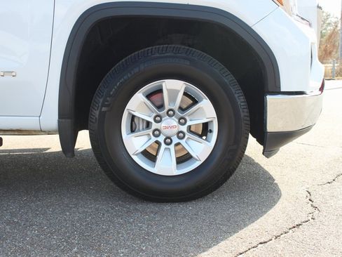 Used 2021 GMC Sierra 1500 2WD Crew Cab w/ Convenience Package image 4