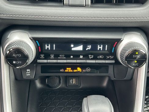 Certified 2023 Toyota RAV4 XLE image 21