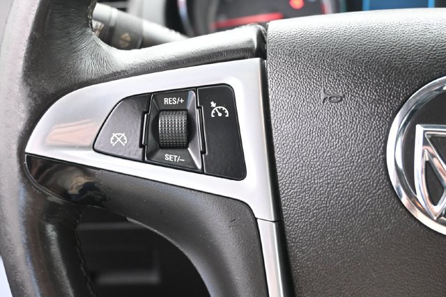 Used 2012 Buick Regal Leather FWD image 27