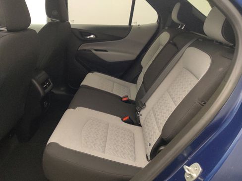 Used 2022 Chevrolet Equinox LS FWD image 18