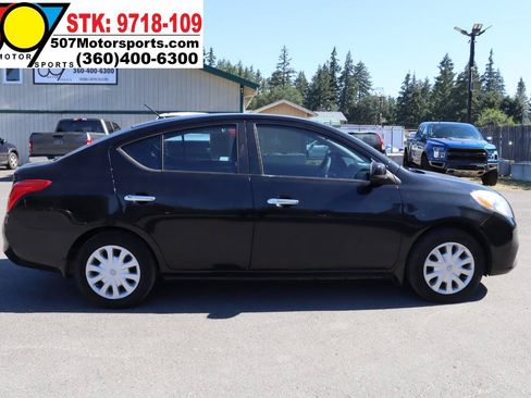 Used 2012 Nissan Versa SV w/ Convenience Pkg FWD image 10